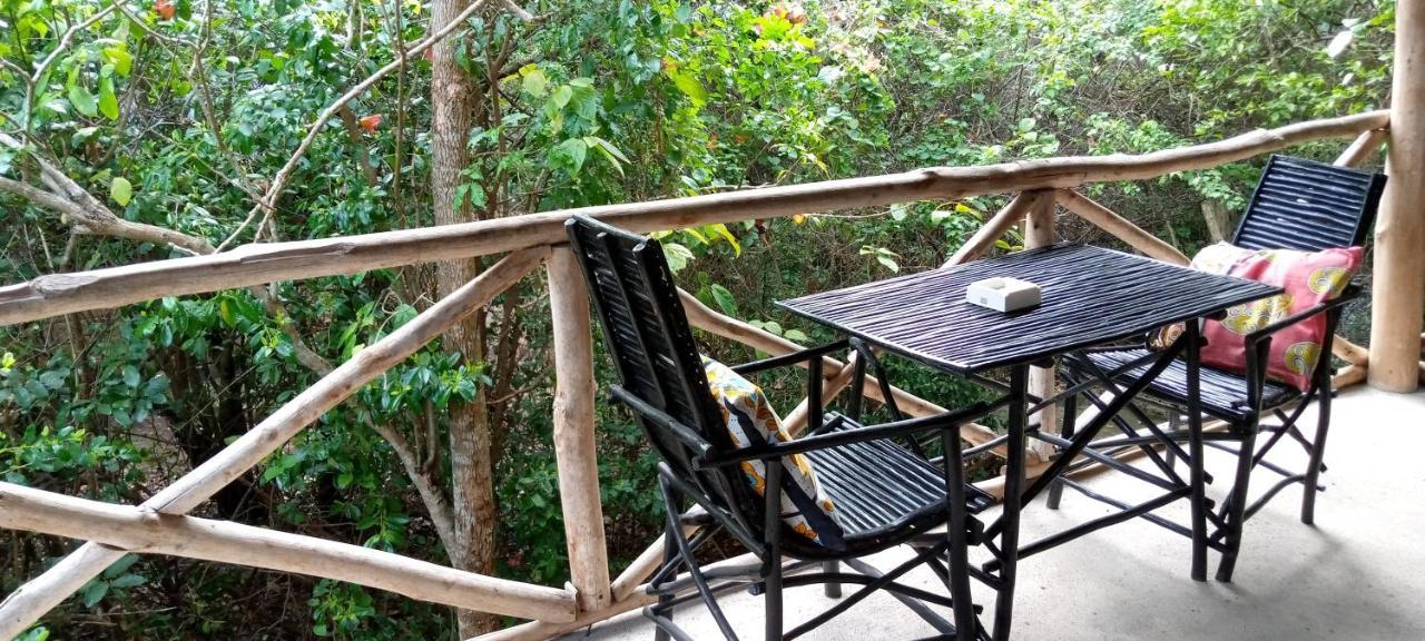 Stilts Diani Beach Exterior photo