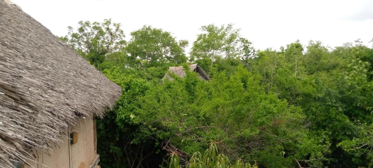 Stilts Diani Beach Exterior photo