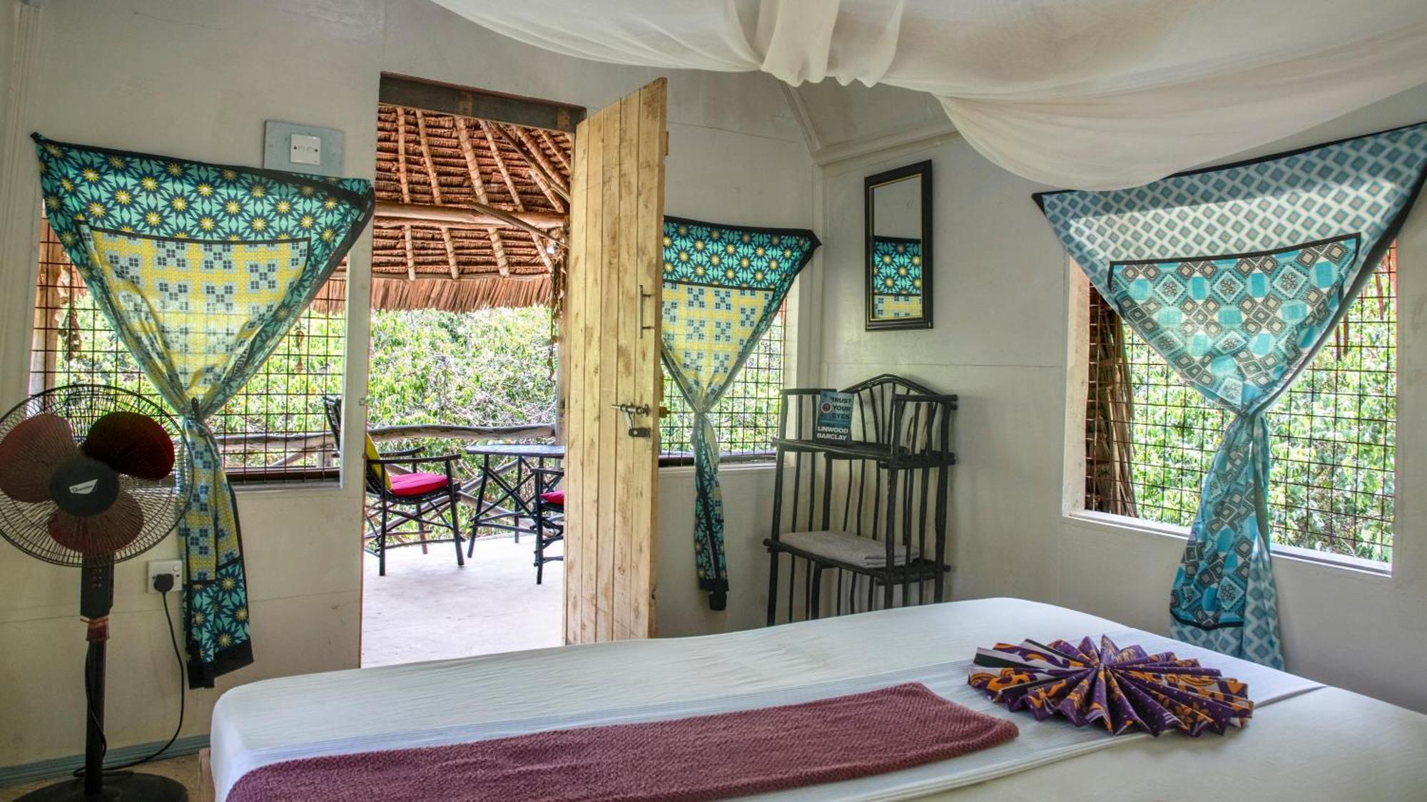 Stilts Diani Beach Exterior photo