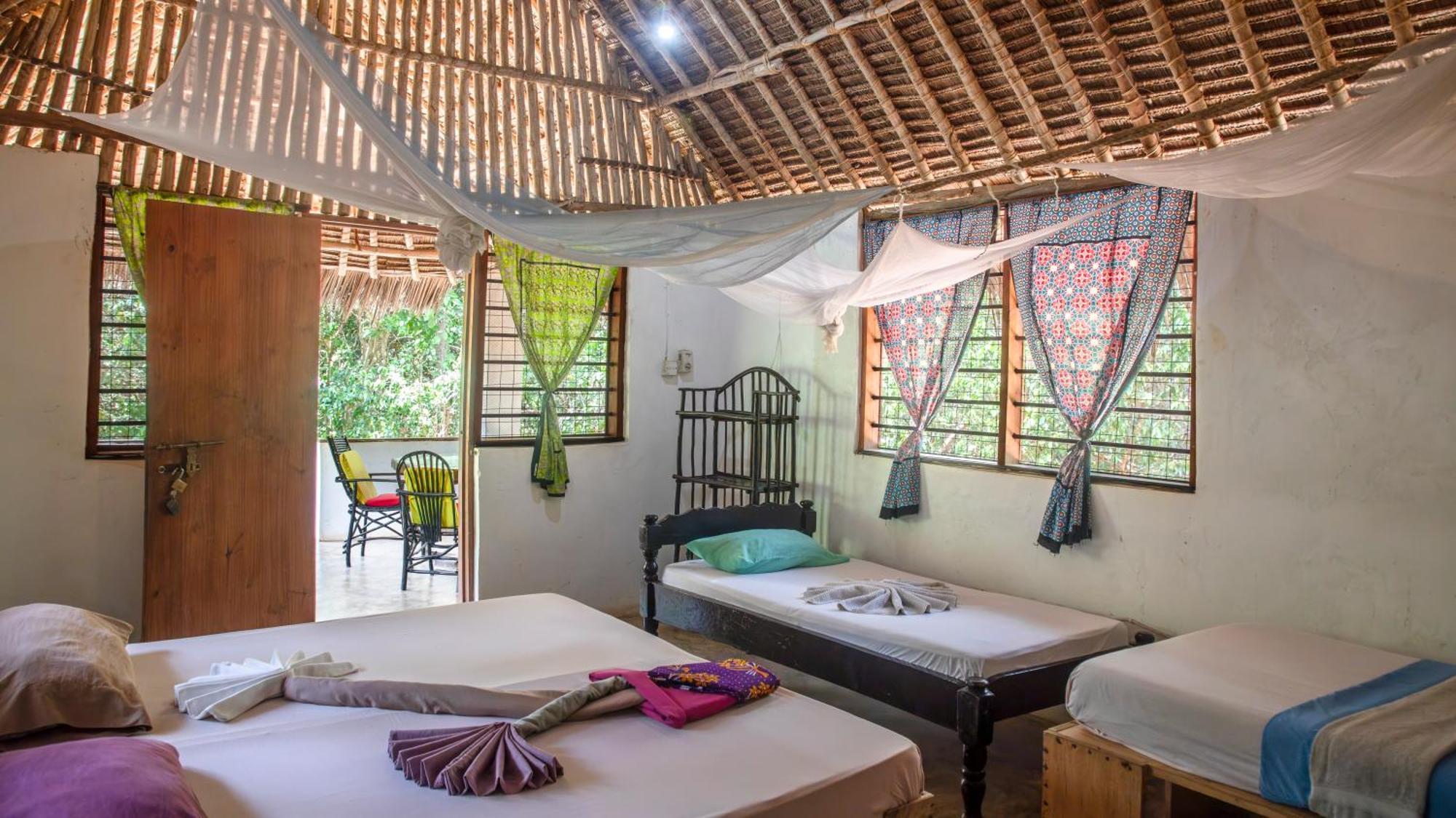 Stilts Diani Beach Exterior photo