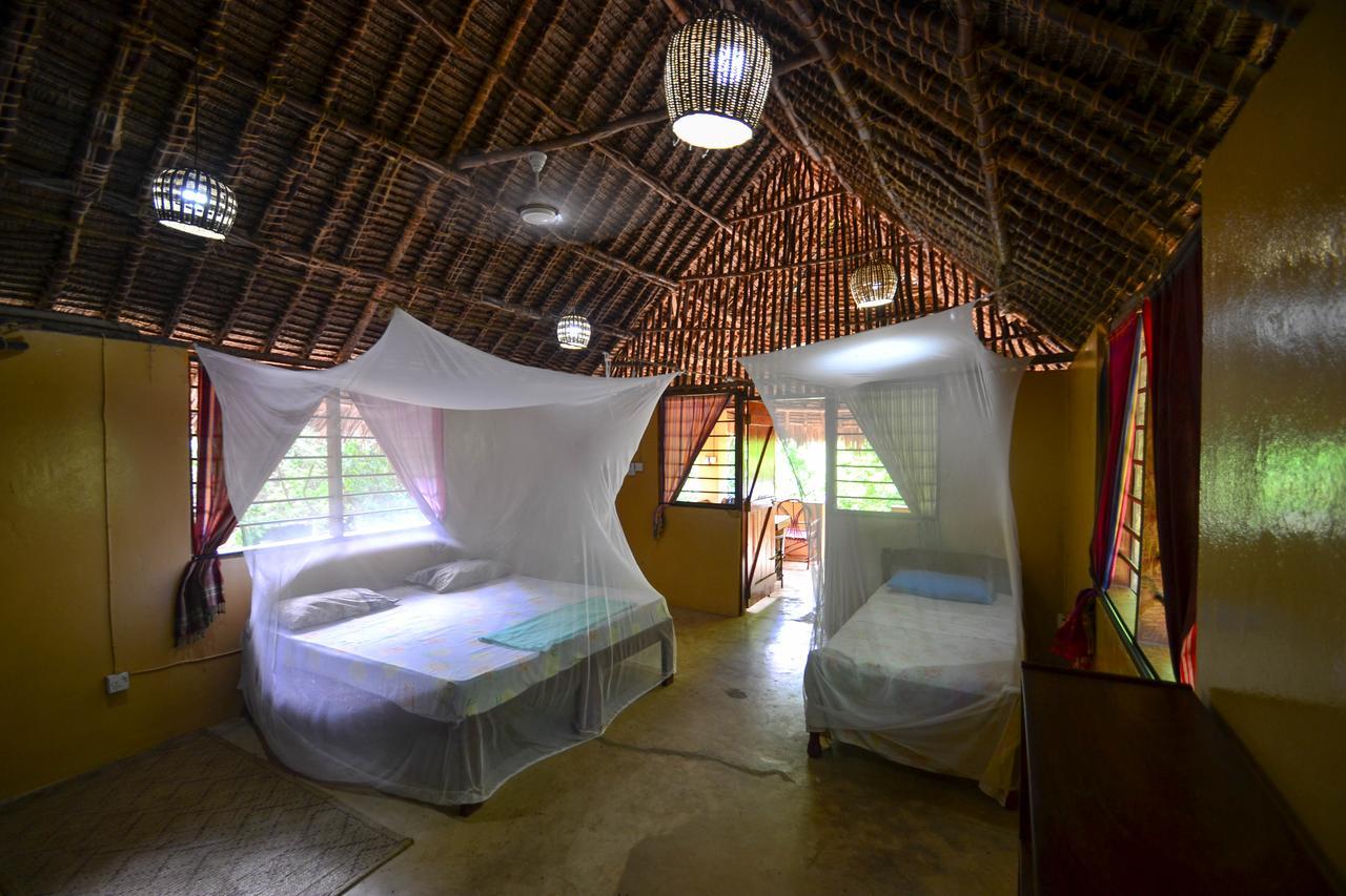 Stilts Diani Beach Exterior photo